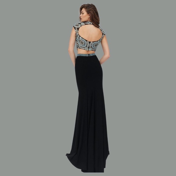 Sherri Hill Two-Piece Beaded Top Gown - Picture 4 of 9